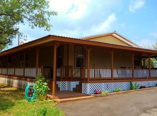 625 Cr 342, Hondo, TX 78861