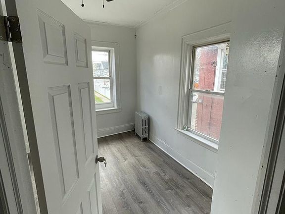 3rd image of 109-39 156th St Floor 2