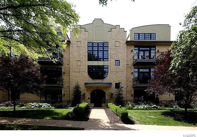 1st image of 7518 Parkdale Ave APT 203