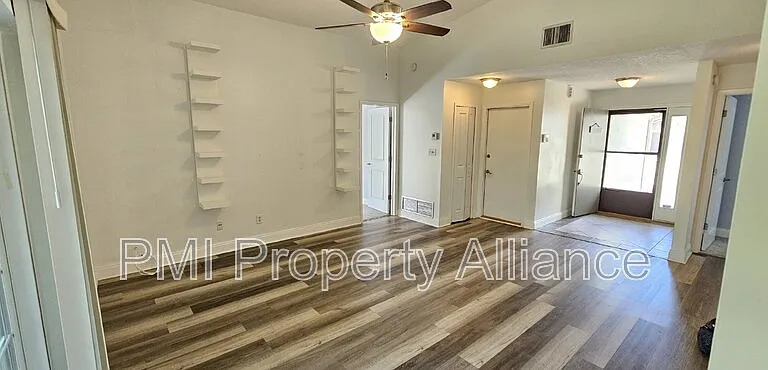 541 Moccasin Ct — Photo 8