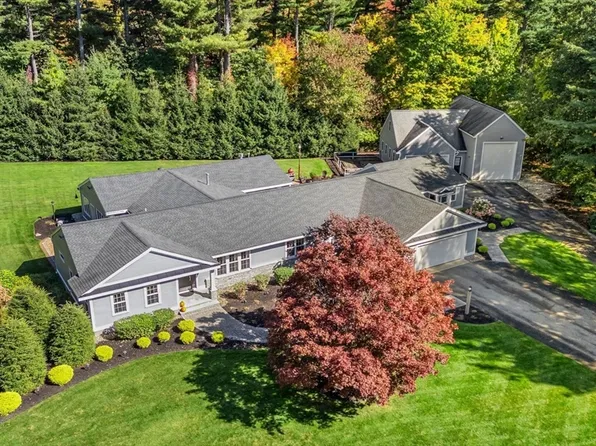 28 Westward Cir, North Reading, MA 01864