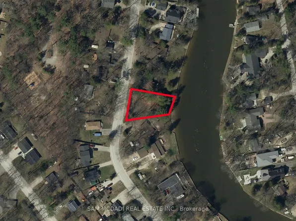 490 Oxbow Park Dr, Wasaga Beach, ON L9Z 2T8