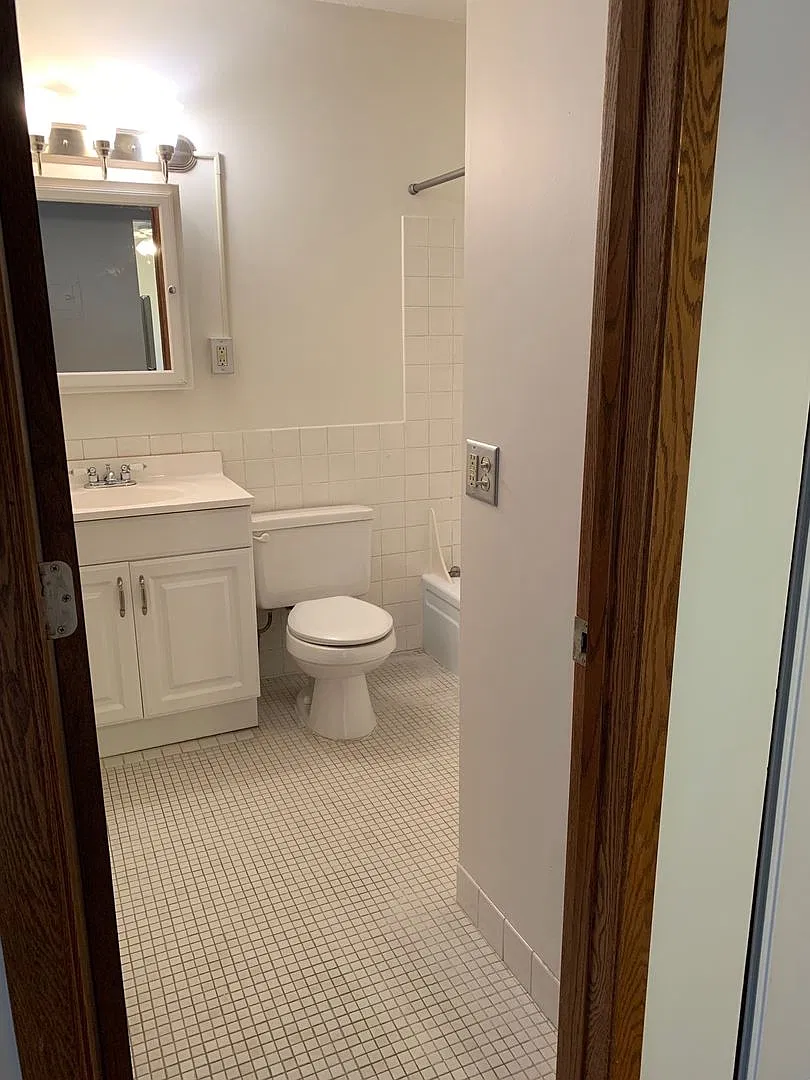 DJ Smith Realty Emerson Ave S — Photo 1