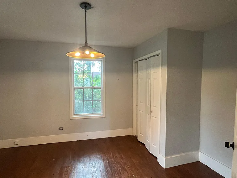 2328 Batavia St — Photo 12