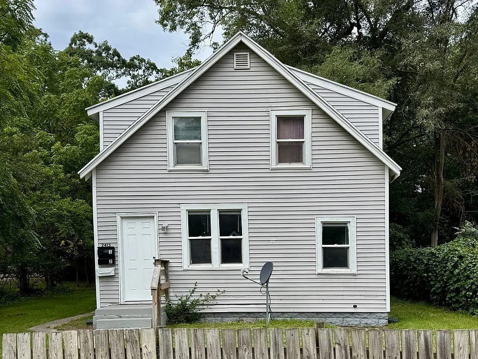 2413 Reynolds St #1