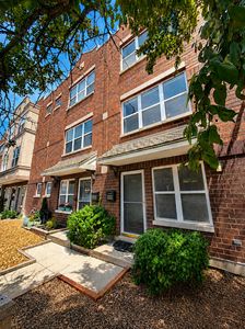 4851 N Pulaski Rd, Chicago, IL, 60630