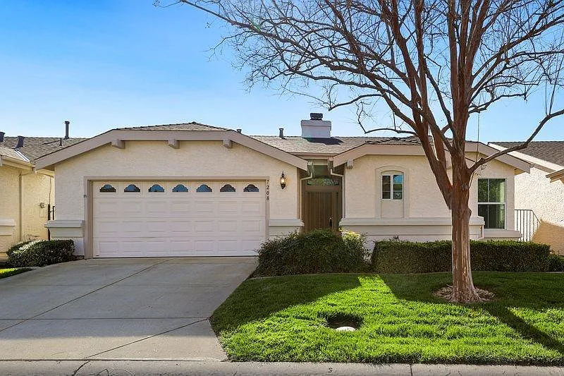 7208 Sunbreeze Ln photo 1