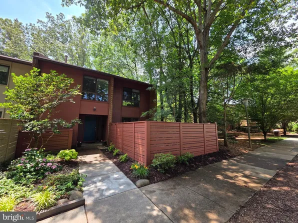 11733 Indian Ridge Rd, Reston, VA 20191