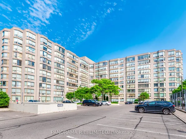 309 Major Mackenzie Dr E #504, Richmond Hill, ON L4C 9V5