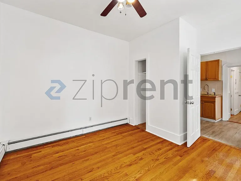 34 Cunard St #3 — Photo 15