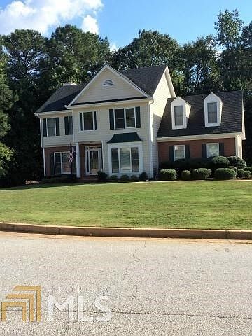 1st image of 536 Trotters Ln SE