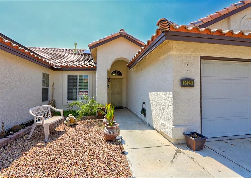 1st image of 1625 Santa Lucia Dr