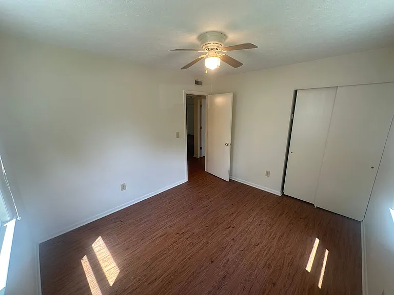 Wyandotte Ave 416 MLR — Photo 10