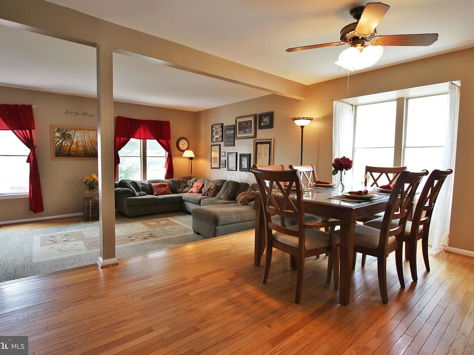 3 bed, 3.5 bath, 1973 sqft, $2,975 — Photo 4