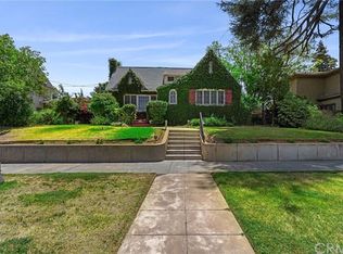 118 E Cypress Ave, Redlands, CA 92373