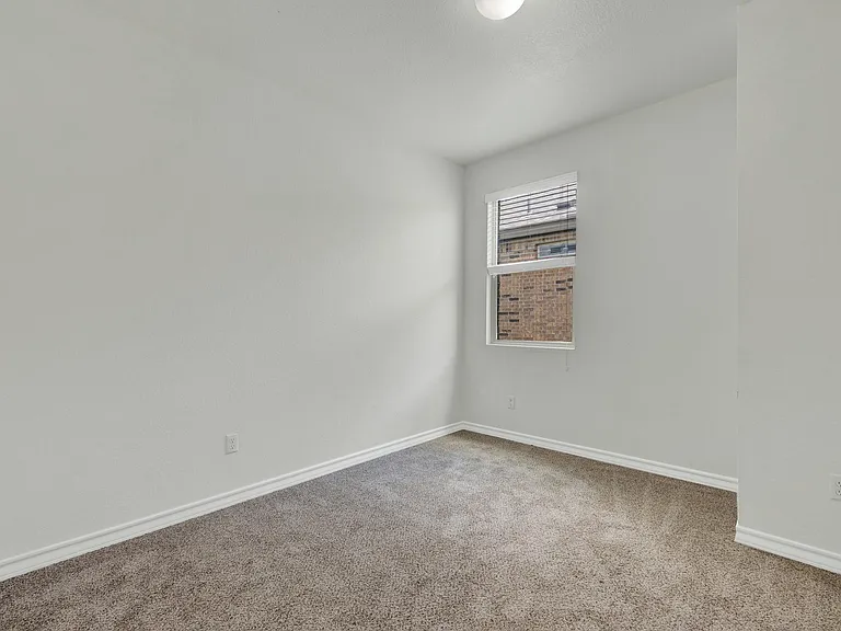 216 Mary Max Cir — Photo 19