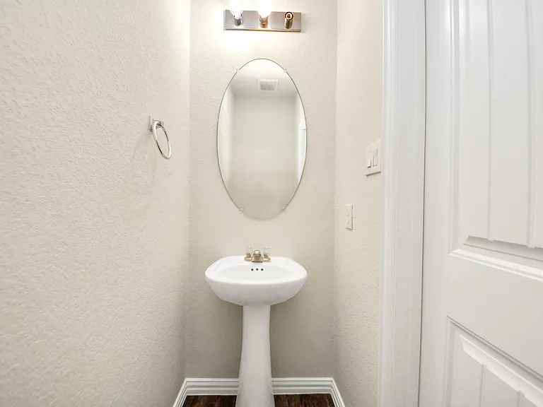 1437 Northwood Springs Dr — Photo 16