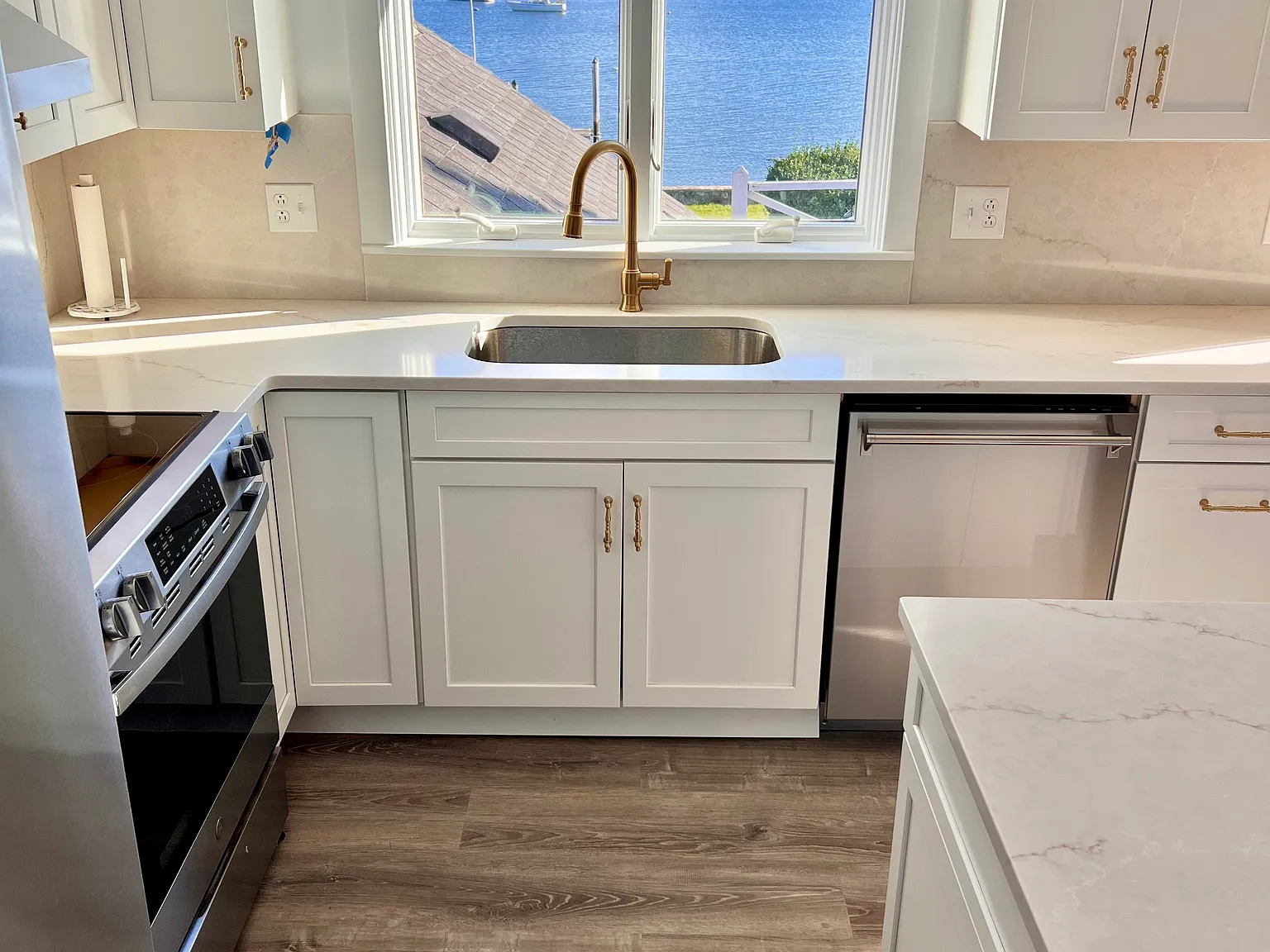 1 bed, 1000 sqft, $2,400 — Photo 2