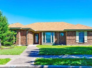 8025 Rice Dr, Rowlett, TX 75088