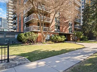 540 S 14th Ave SW #1440, Calgary, AB T2R 0M6
