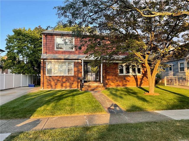 1st image of 7915 268th St