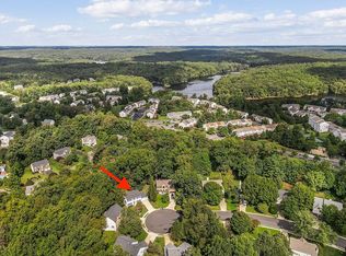 3960 Triad Ct, Woodbridge, VA 22192