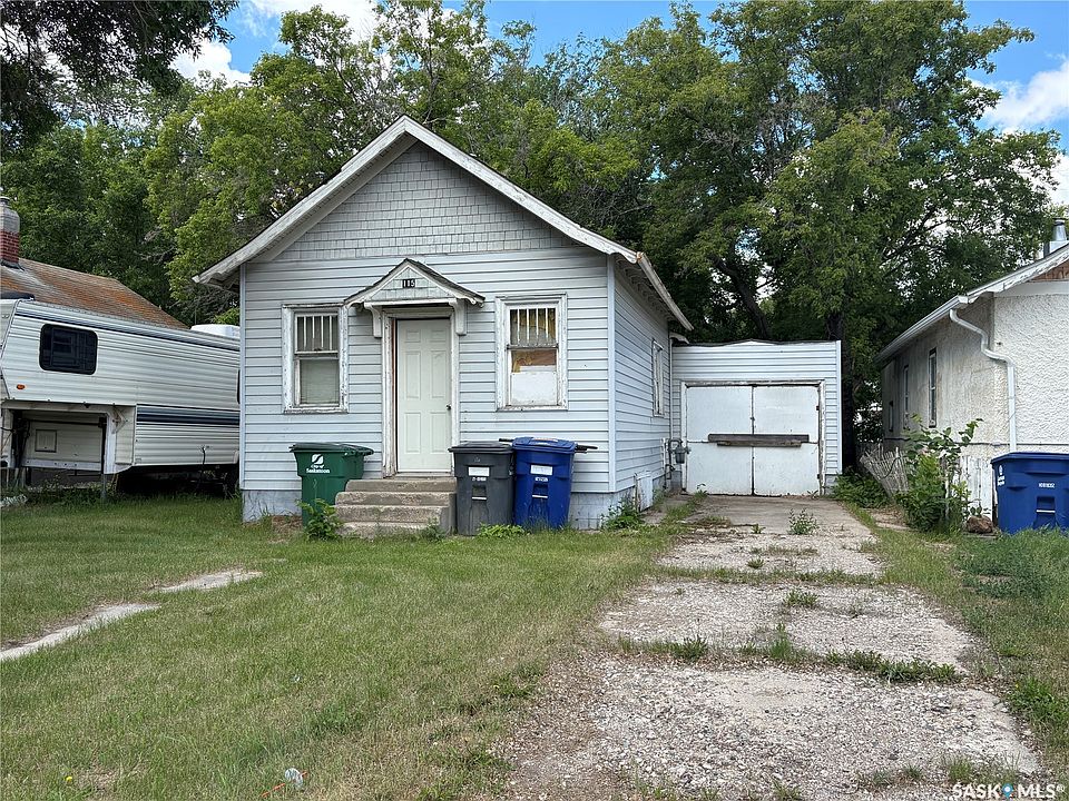 1st image of 115 L Avenue S