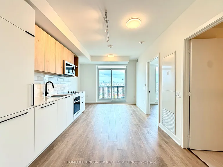 1185 Dupont St #1204 — Photo 3