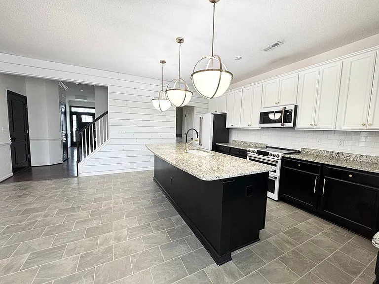 3514 Great Island Ln — Photo 1