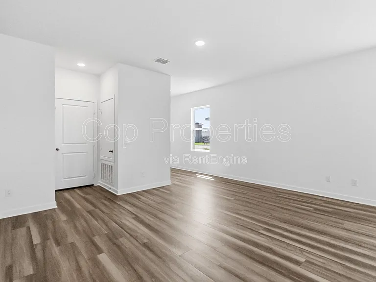 10219 Pine River Dr — Photo 7
