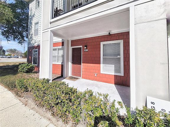 3rd image of 2360 SW Archer Rd APT 801