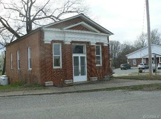 2 Stoney Point Rd, Cumberland, VA 23040