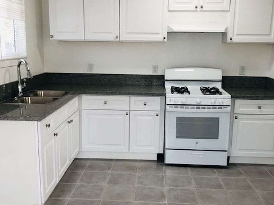 1st image of 8633 La Salle St #Ed5ff9802