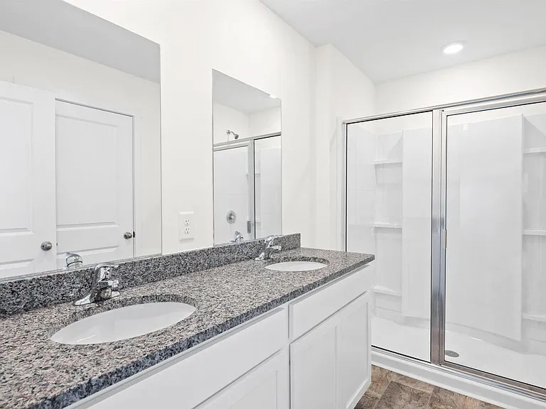 3729 Hawks Creek Dr — Photo 21