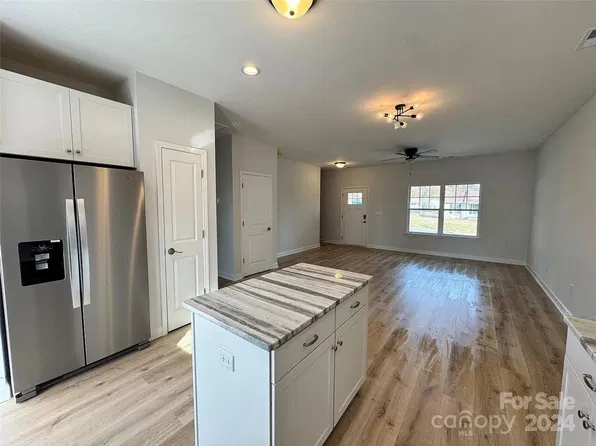 1315 Ashton Ave, Gastonia, NC 28052