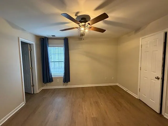 102 Lexington Parke Dr — Photo 16