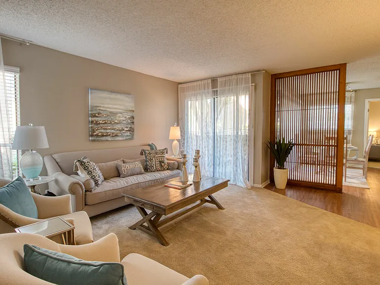 4000 HORIZON HILL APARTMENTS — Photo 24