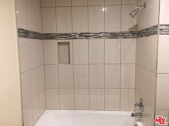 4th image of 155 S Oxford Ave APT 504