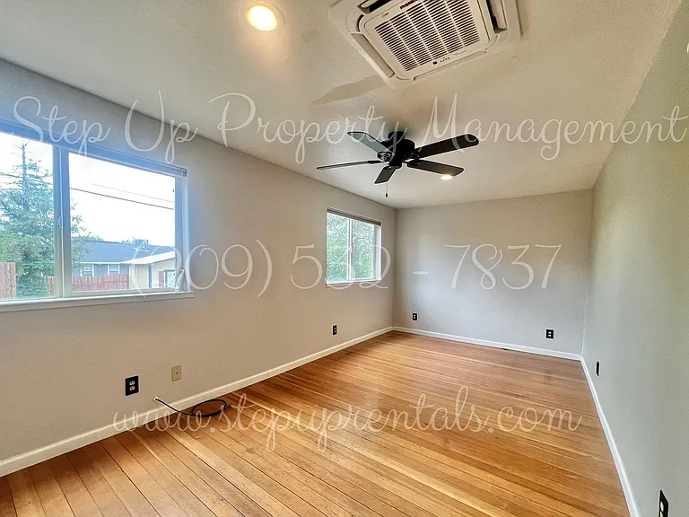 816 Oneida St — Photo 10