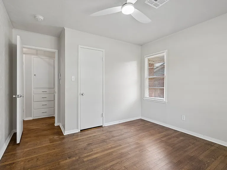 1603 Carlisle Ct — Photo 17