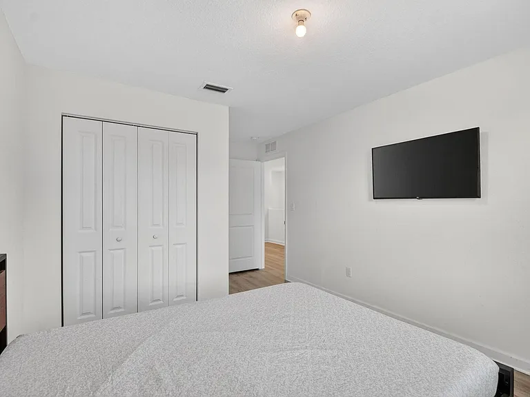 6933 N Harbours Edge Ave #0 — Photo 15
