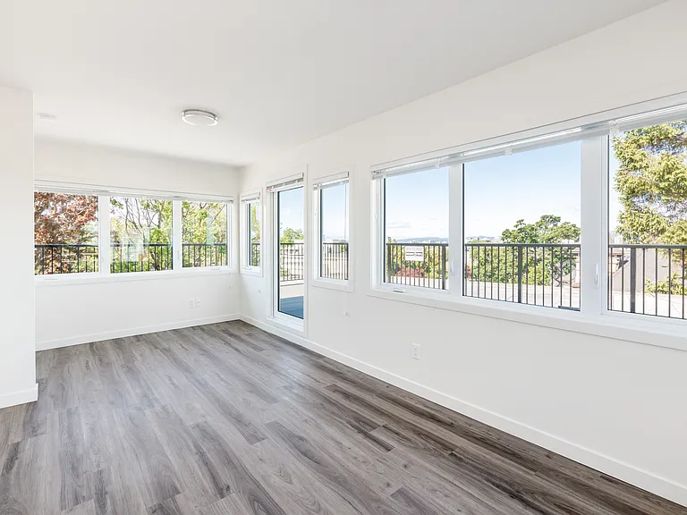 1300 Yates St — Photo 29