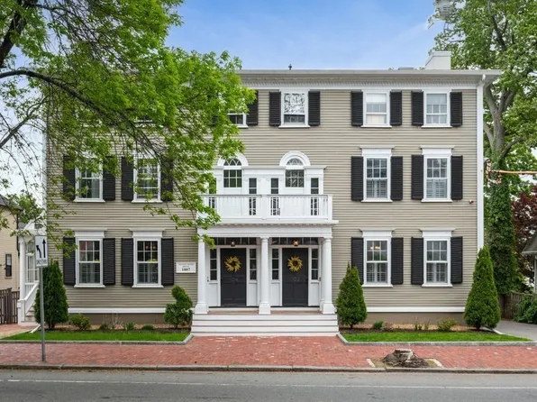 102 High St Unit A, Newburyport, MA 01950