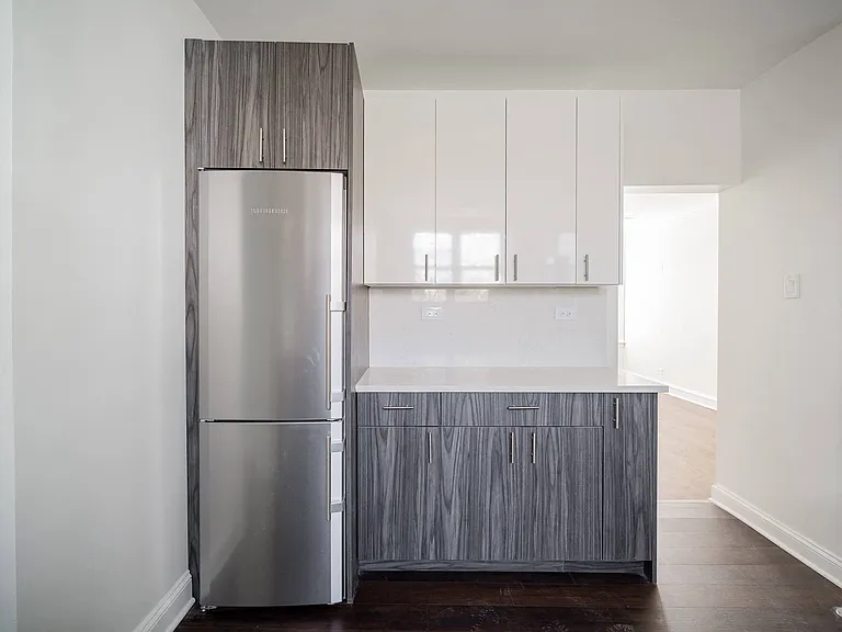 4325-29 N. Hermitage — Photo 13