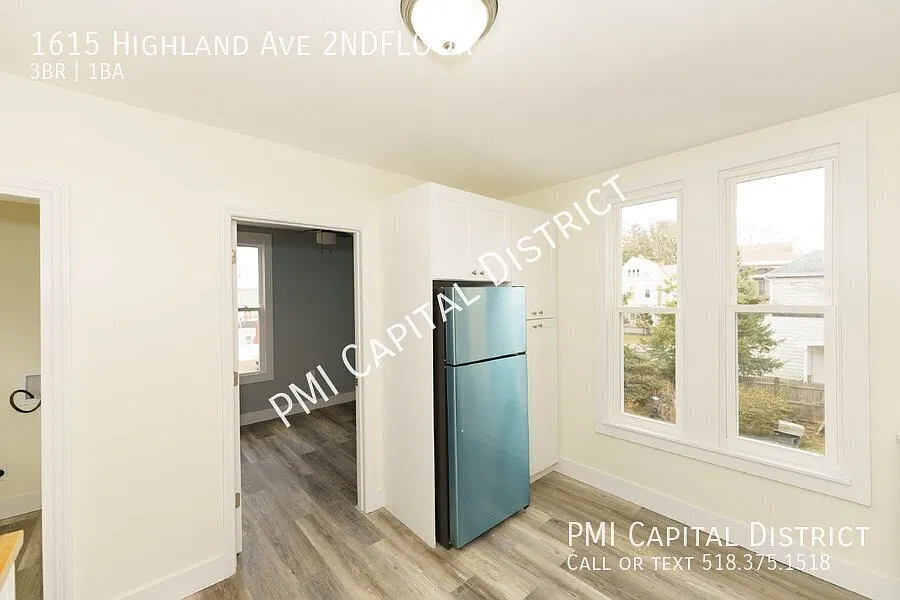 Updated 3-Bedroom Apartment Near RPI Campus W/D Hookups! — Photo 4
