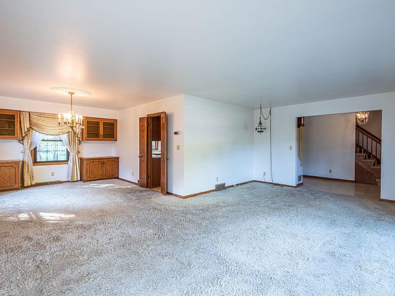 5th image of 18295 Lamplighter Ct