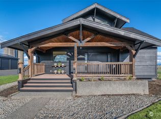 9122 Jackman Rd, Lynden, WA 98264