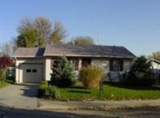 328 E Hall St, Grand Island, NE 68801