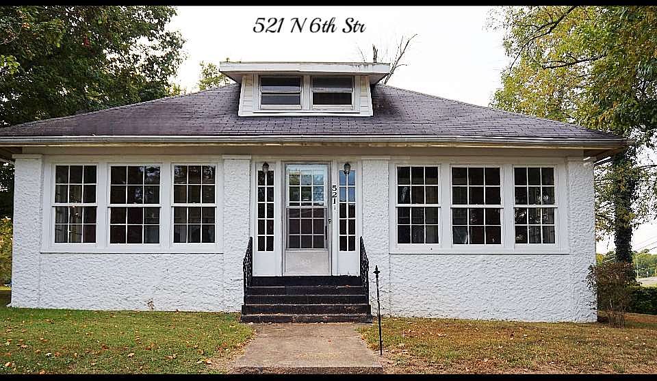 1st image of 521 N 6th St