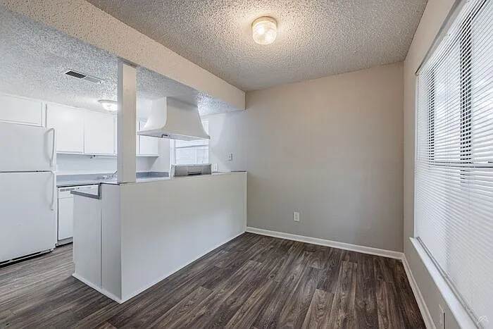3110 Godby Rd #7E — Photo 7